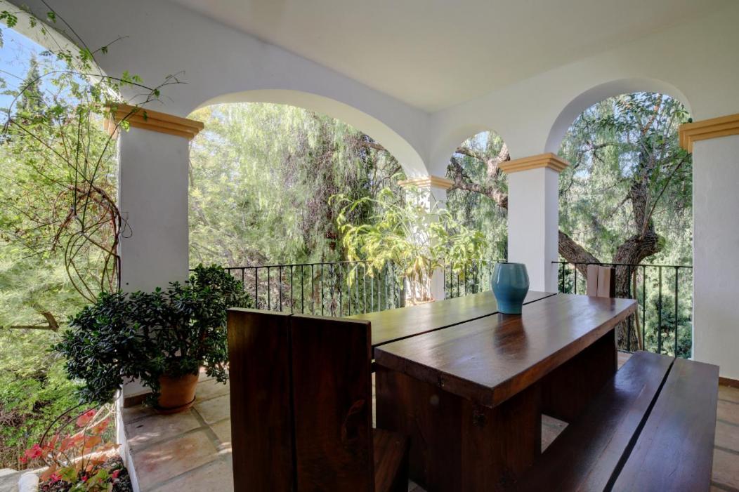 Villa Lámpara en la colina Benahavís Exterior foto