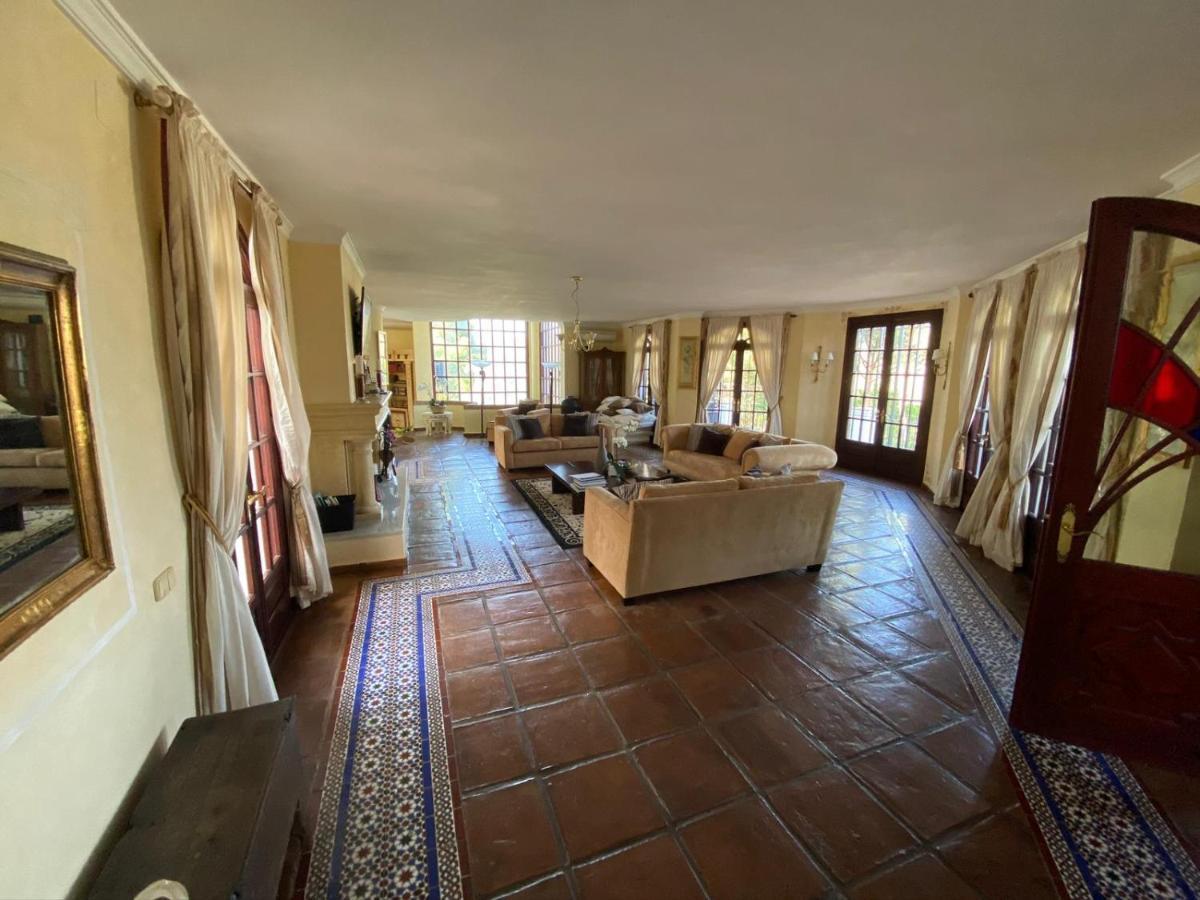 Villa Lámpara en la colina Benahavís Exterior foto