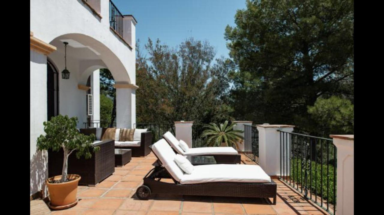 Villa Lámpara en la colina Benahavís Exterior foto